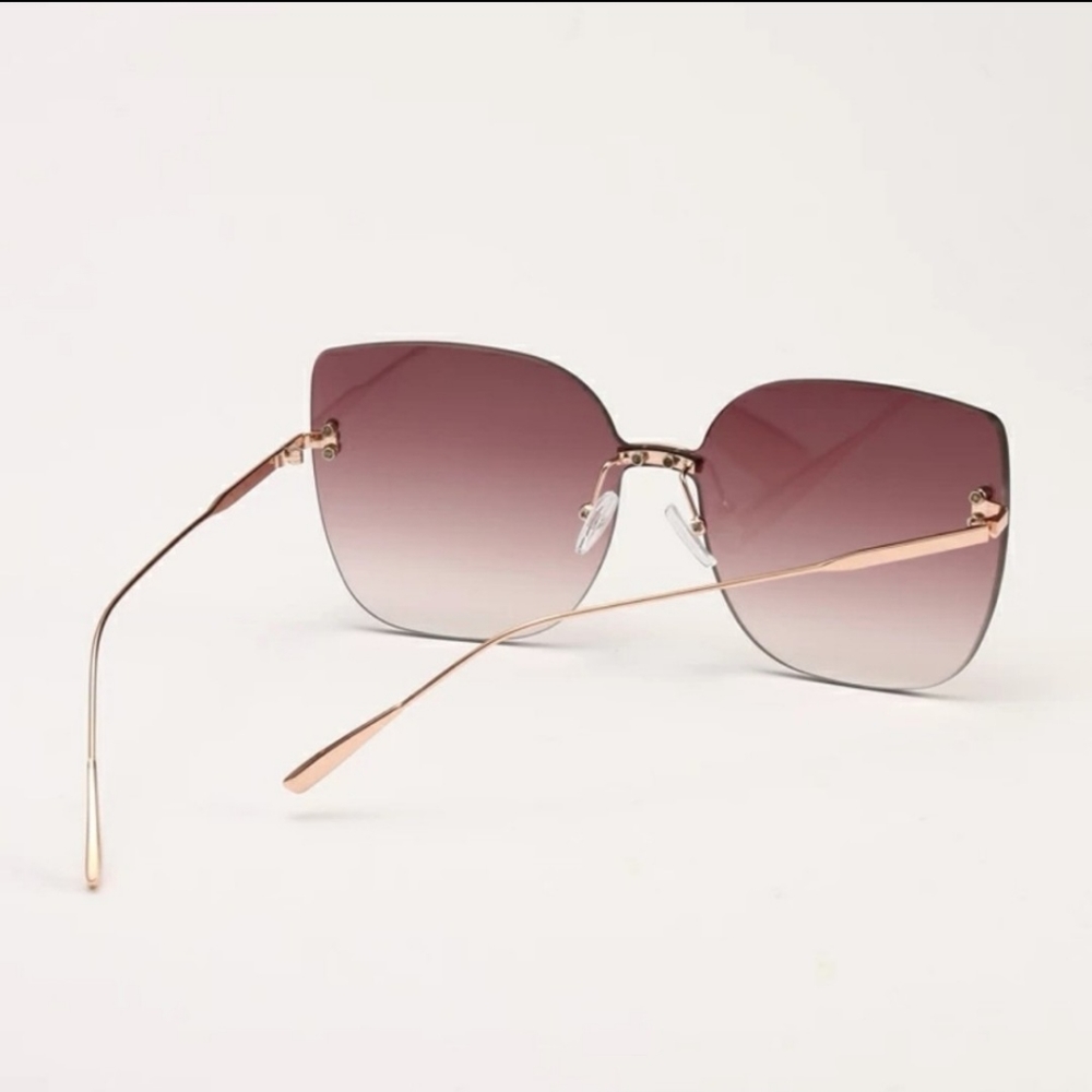 ✨️ Pink Gradient Oversized Rimless Sunglasses ✨️ - Picture 4 of 7